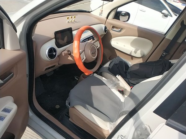 Wuling Hongguang MINIEV 2025, 9300 км, за 7225 USD - фото 18