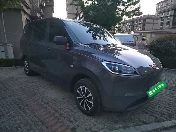 Wuling Hongguang New Energy 2024, 10900 км, за 9681 USD