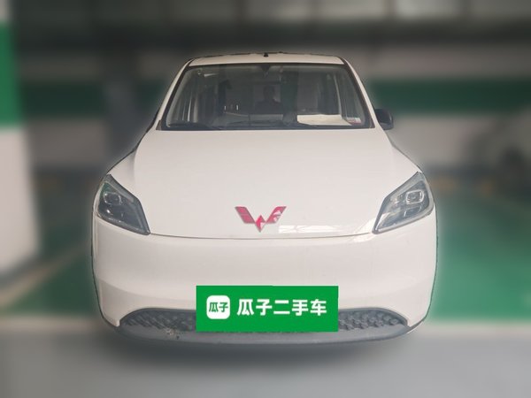 Wuling Hongguang New Energy 2024, 11200 км, за 9586 USD