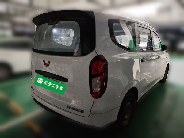 Wuling Hongguang New Energy 2024, 11200 км, за 9586 USD