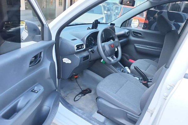 Wuling Hongguang New Energy 2024, 24900 км, за 10637 USD - фото 18