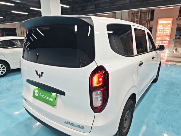 Wuling Hongguang New Energy 2024, 24900 км, за 9864 USD - фото 6