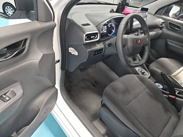 Wuling Hongguang New Energy 2024, 24900 км, за 9864 USD - фото 19