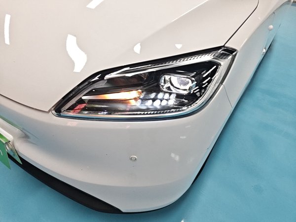 Wuling Hongguang New Energy 2024, 24900 км, за 9864 USD - фото 9