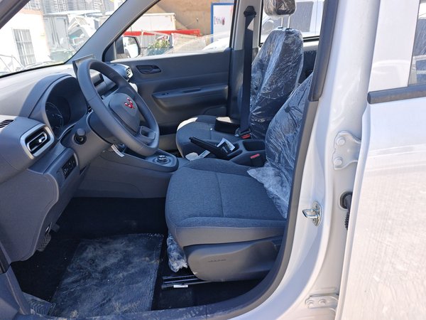 Wuling Hongguang New Energy 2025, 100 км, за 9830 USD - фото 12