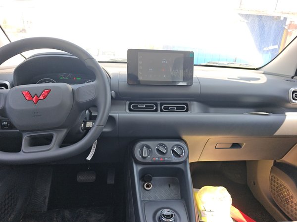 Wuling Hongguang New Energy 2025, 100 км, за 9830 USD - фото 23