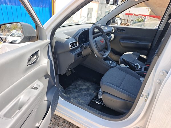 Wuling Hongguang New Energy 2025, 100 км, за 9830 USD - фото 17