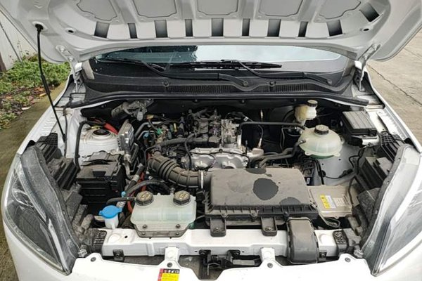 Wuling Hongguang New Energy 2025, 2000 км, за 11185 USD - фото 24
