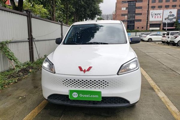 Wuling Hongguang New Energy 2025, 2000 км, за 11185 USD