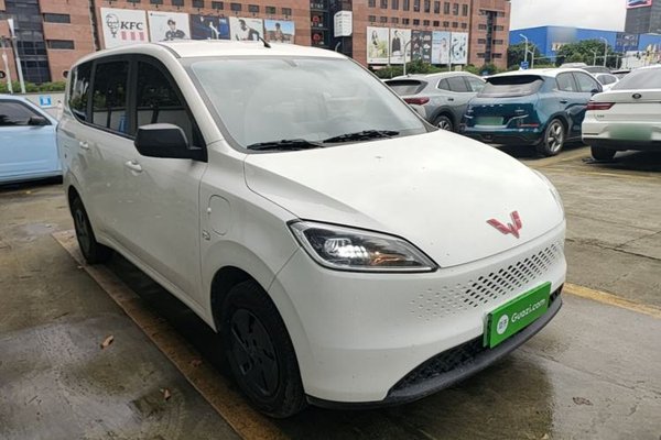 Wuling Hongguang New Energy 2025, 2000 км, за 11185 USD
