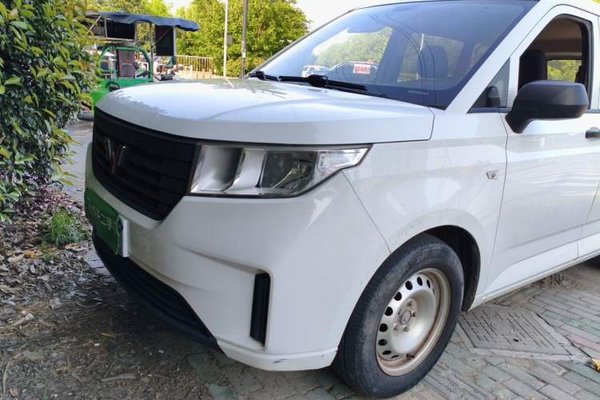 Wuling Hongguang PLUS 2019, 139800 км, за 6107 USD
