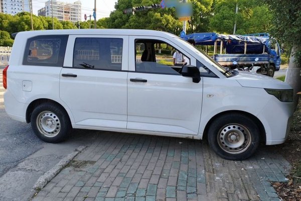 Wuling Hongguang PLUS 2019, 139800 км, за 6107 USD