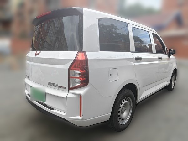 Wuling Hongguang PLUS 2020, 11500 км, за 6937 USD - фото 6