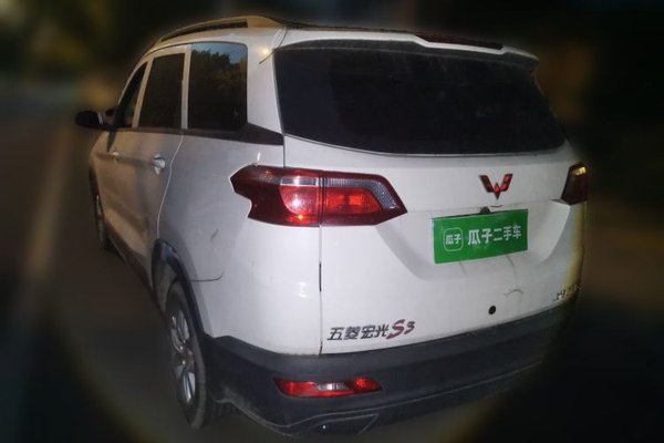 Wuling Hongguang S3 2018, 113900 км, за 3949 USD