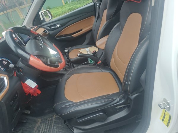 Wuling Hongguang S3 2018, 67100 км, за 5872 USD - фото 12