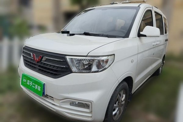 Wuling Hongguang V · 2019 год