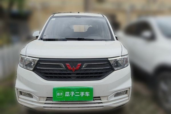 Wuling Hongguang V 2019, 47400 км, за 6052 USD