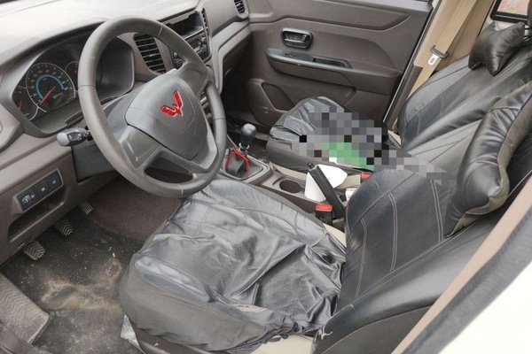 Wuling Hongguang V 2019, 47400 км, за 6052 USD - фото 12