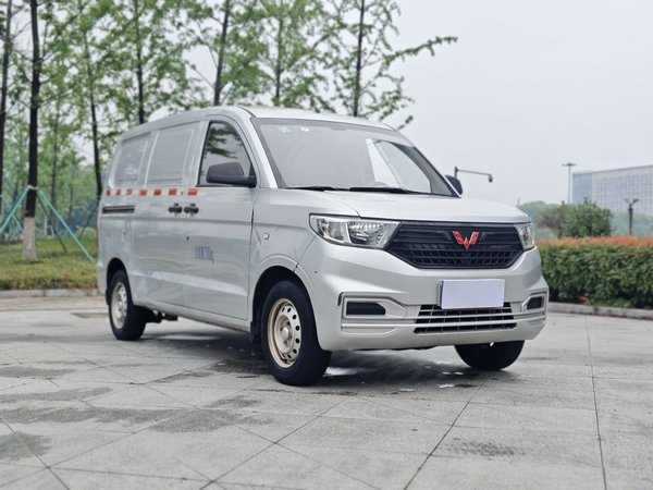 Wuling Hongguang V 2020, 112100 км, за 4966 USD