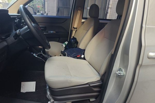 Wuling Hongguang V 2022, 28200 км, за 6327 USD - фото 16