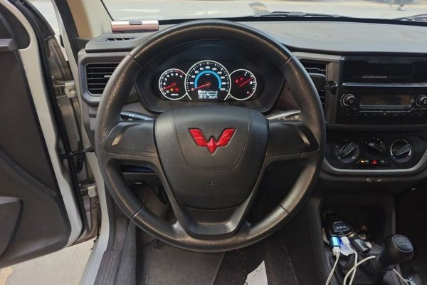 Wuling Hongguang V 2022, 28200 км, за 6327 USD - фото 11