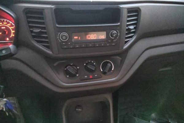 Wuling Hongguang V 2022, 3500 км, за 6422 USD - фото 13