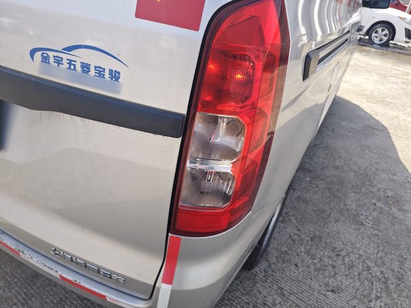 Wuling Hongguang V 2022, 40900 км, за 6576 USD