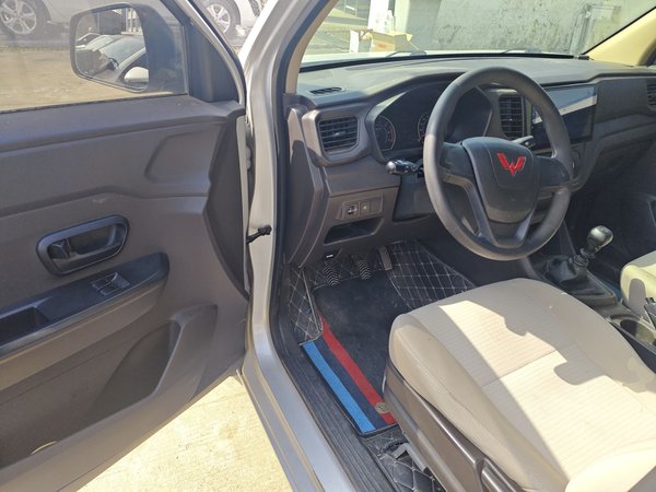 Wuling Hongguang V 2022, 40900 км, за 6576 USD - фото 16