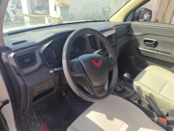 Wuling Hongguang V 2022, 40900 км, за 6576 USD - фото 14