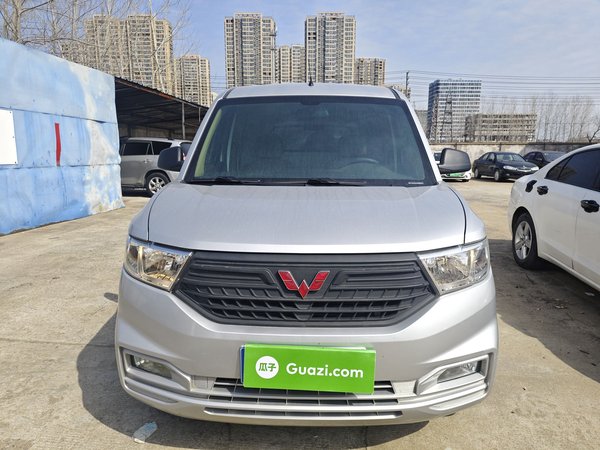 Wuling Hongguang V 2022, 40900 км, за 6576 USD