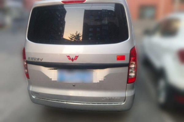 Wuling Hongguang V 2022, 58400 км, за 5838 USD