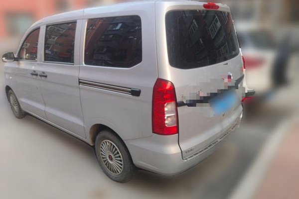 Wuling Hongguang V 2022, 58400 км, за 5838 USD