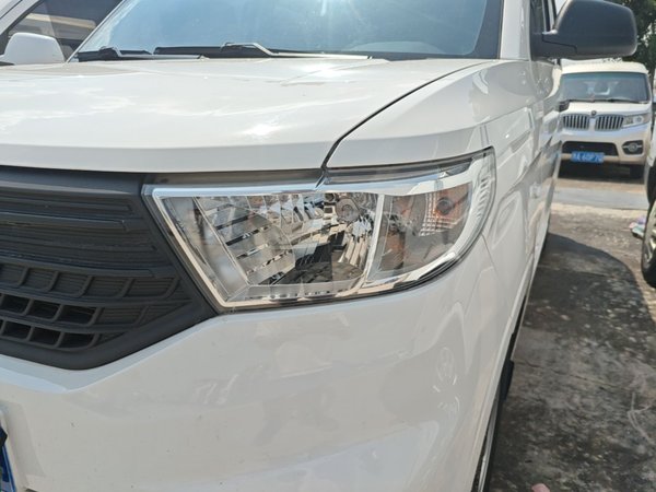 Wuling Hongguang V 2022, 22599 км, за 7572 USD - фото 9