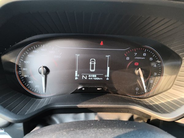 Wuling Jiachen 2022, 44100 км, за 6662 USD - фото 12