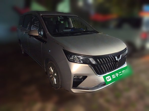 Wuling Jiachen 2022, 44900 км, за 9916 USD