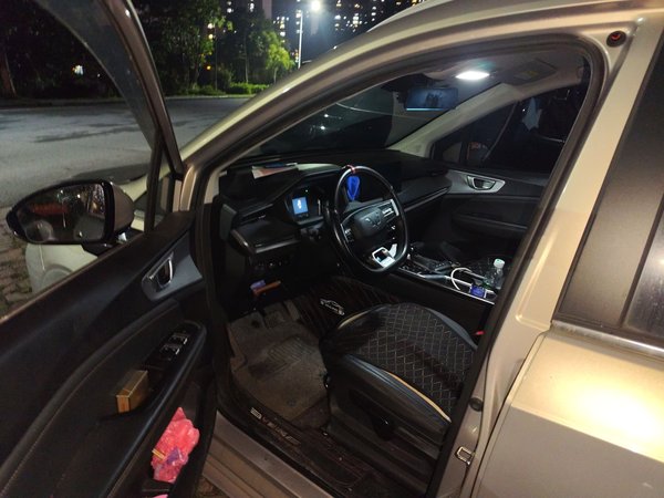 Wuling Jiachen 2022, 44900 км, за 9916 USD - фото 19