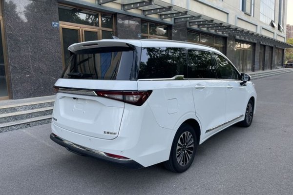 Wuling Jiachen 2022, 43600 км, за 10190 USD - фото 6