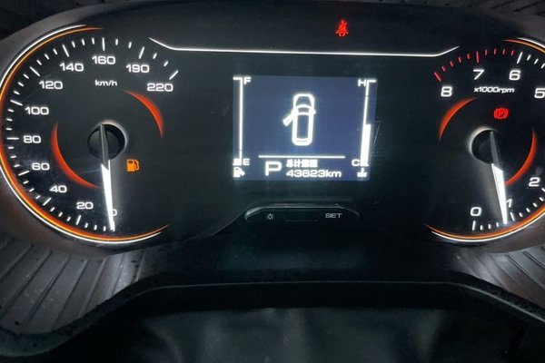 Wuling Jiachen 2022, 43600 км, за 10190 USD - фото 10