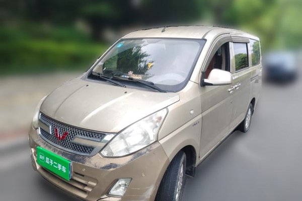 Wuling Rongguang V · 2016 год