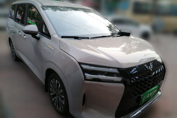 Wuling Wuling Starlight 730 2025, 16800 км, за 13520 USD