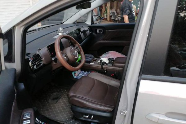 Wuling Wuling Starlight 730 2025, 16800 км, за 13520 USD - фото 16