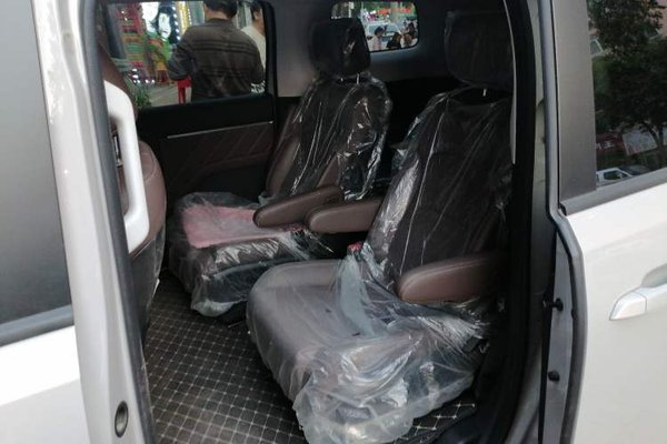 Wuling Wuling Starlight 730 2025, 16800 км, за 13520 USD - фото 18