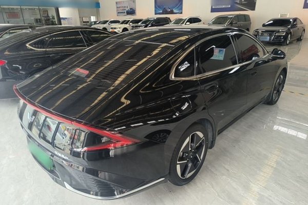 Wuling Xingguang 2023, 2900 км, за 11277 USD