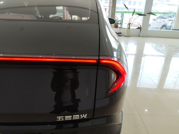 Wuling Xingguang 2023, 23000 км, за 9732 USD