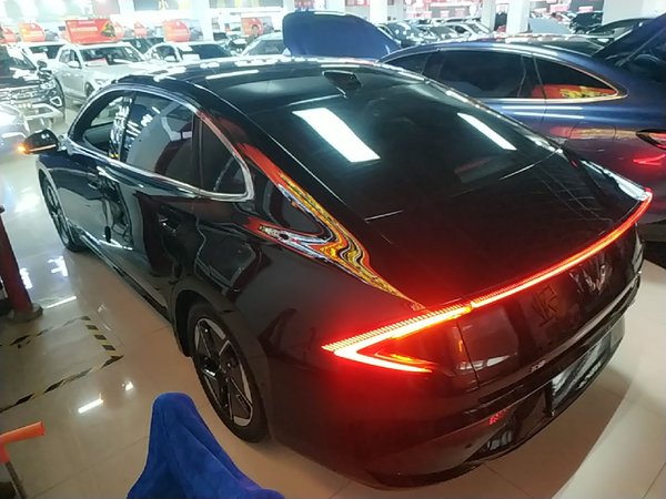 Wuling Xingguang 2025, 1700 км, за 14895 USD