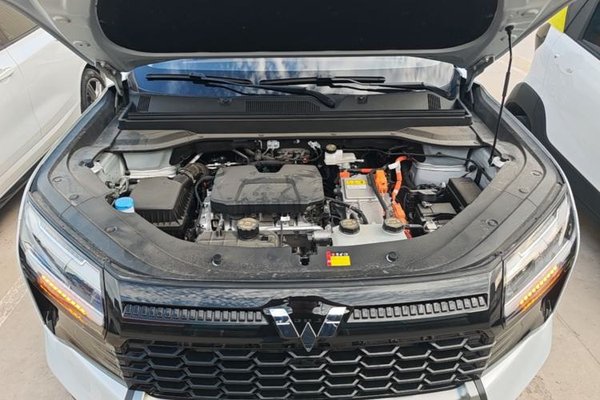 Wuling Xingguang 560 New Energy 2026, 6300 км, за 13094 USD - фото 30