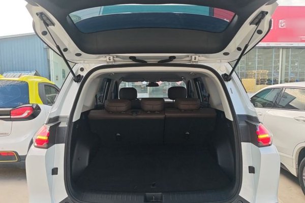 Wuling Xingguang 560 New Energy 2026, 6300 км, за 13094 USD - фото 27