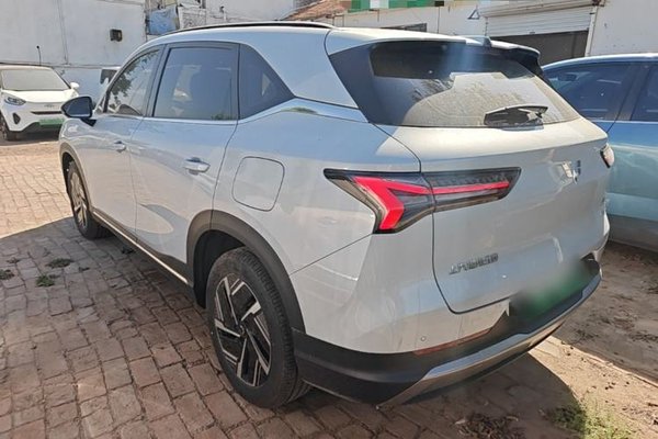 Wuling Xingguang S 2024, 11700 км, за 12270 USD