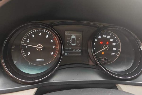 Wuling Zhengcheng 2021, 42500 км, за 6231 USD - фото 12
