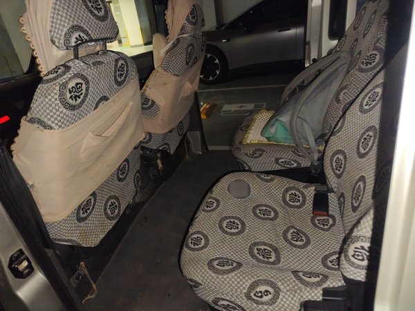 Wuling Zhiguang 2015, 33000 км, за 2772 USD - фото 18
